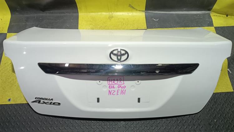 Крышка багажника Тойота Королла Аксио в Богучанах 103985