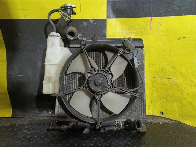 Радиатор основной Хонда Фит в Богучанах 114733