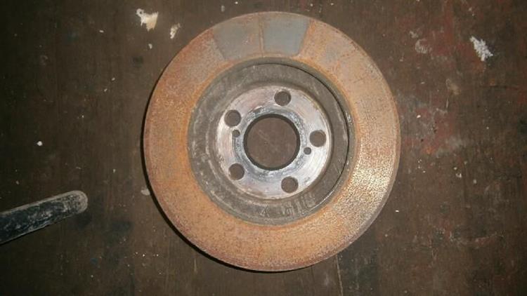 Тормозной диск Тойота Приус в Богучанах 12553