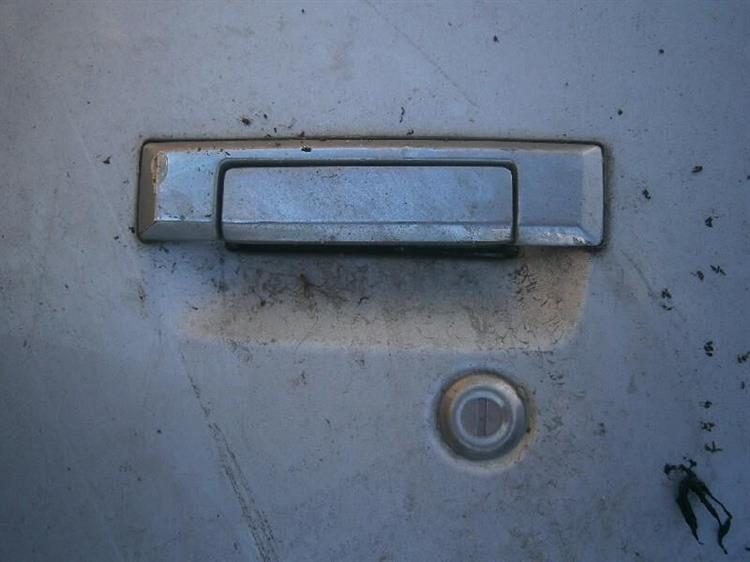 Дверь Тойота Таун Айс в Богучанах 15430