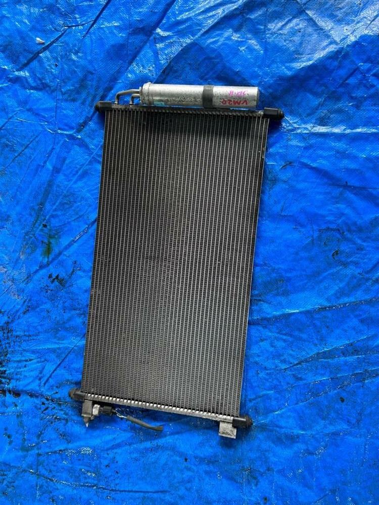 Радиатор кондиционера Ниссан НВ 200 в Богучанах 245873