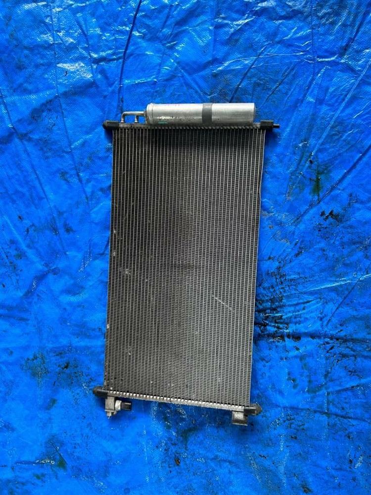Радиатор кондиционера Ниссан НВ 200 в Богучанах 245875