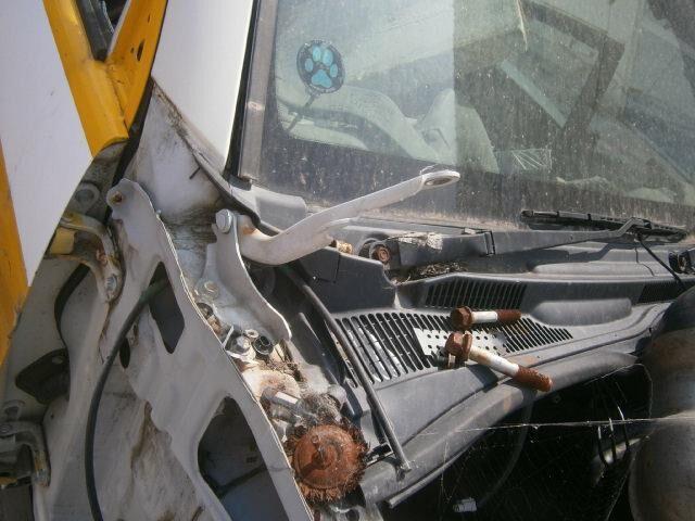 Решетка под лобовое стекло Тойота Хайлюкс Сурф в Богучанах 29488