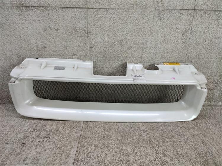 Решетка радиатора Хонда Мобилио Спайк в Богучанах 421619