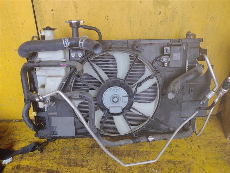Радиатор основной Тойота Королла Аксио в Богучанах 43848
