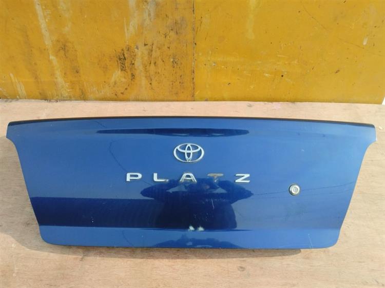 Крышка багажника Тойота Платц в Богучанах 50762