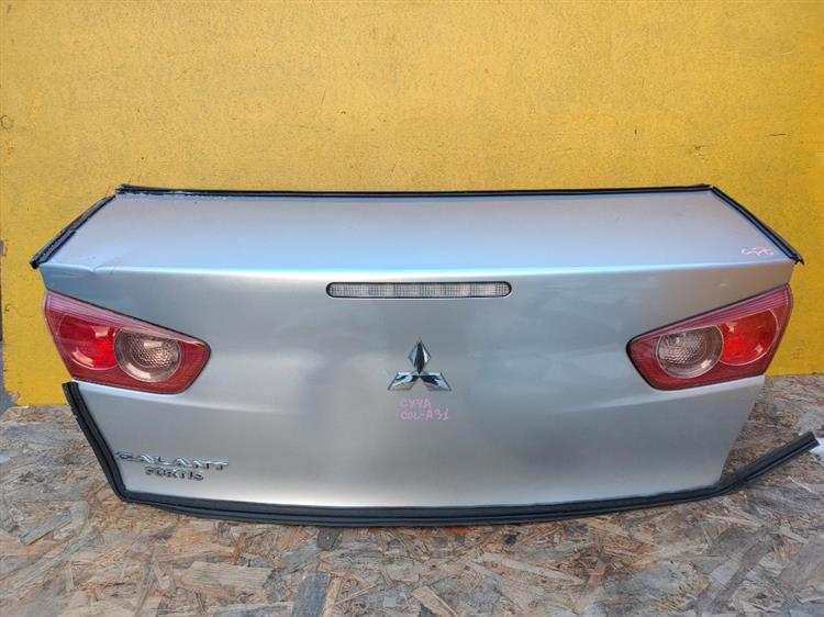 Крышка багажника Мицубиси Галант в Богучанах 50777