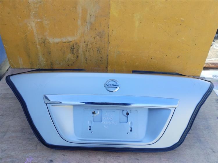 Крышка багажника Ниссан Сима в Богучанах 50877