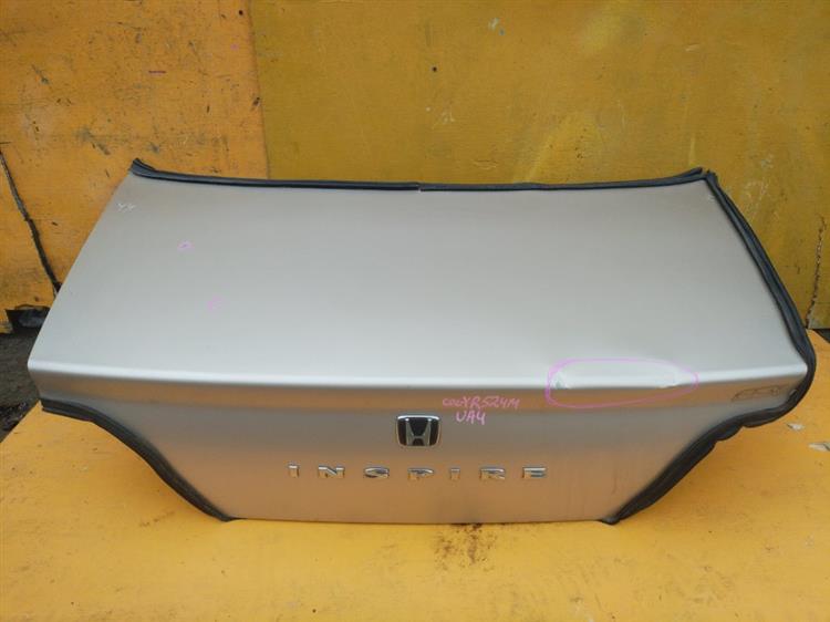 Крышка багажника Хонда Инспаер в Богучанах 555121