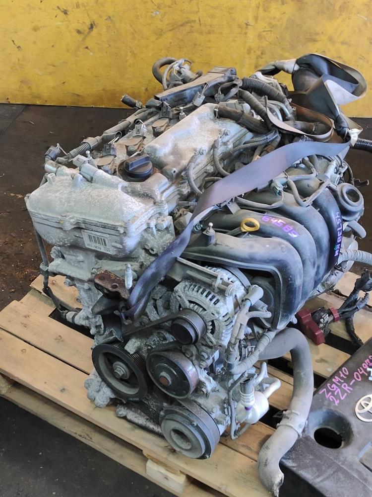 Двигатель Тойота Исис в Богучанах 64589