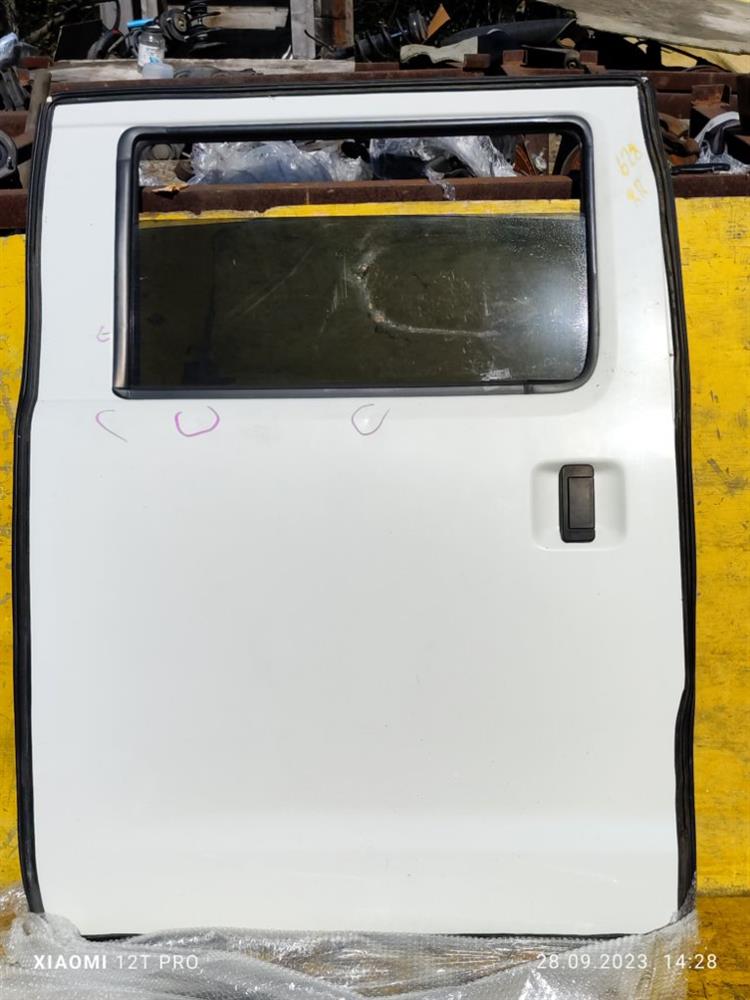 Дверь Тойота Лит Айс в Богучанах 65059