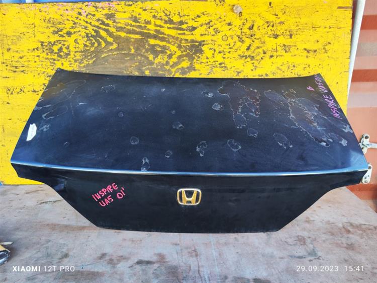 Крышка багажника Хонда Инспаер в Богучанах 65152