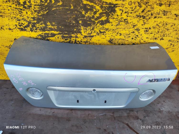 Крышка багажника Тойота Алтеза в Богучанах 651591