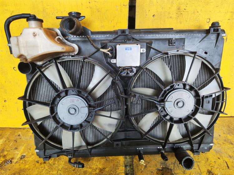 Радиатор основной Тойота Краун Маджеста в Богучанах 69747