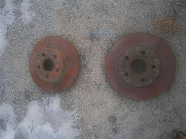 Тормозной диск Тойота Приус в Богучанах 81560